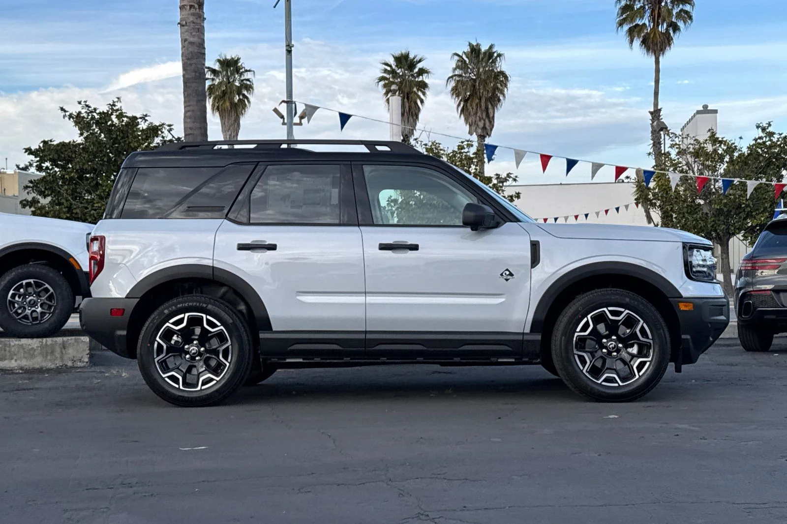 New 2026 Space White Metallic Ford Outer Banks® image 2