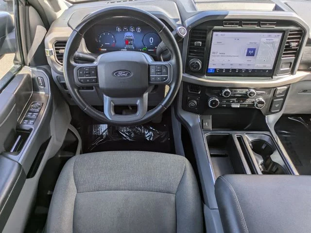 Certified Used 2024 Avalanche Ford XLT image 16
