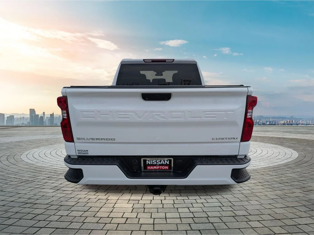 Used 2024 Summit White Chevrolet Custom image 6