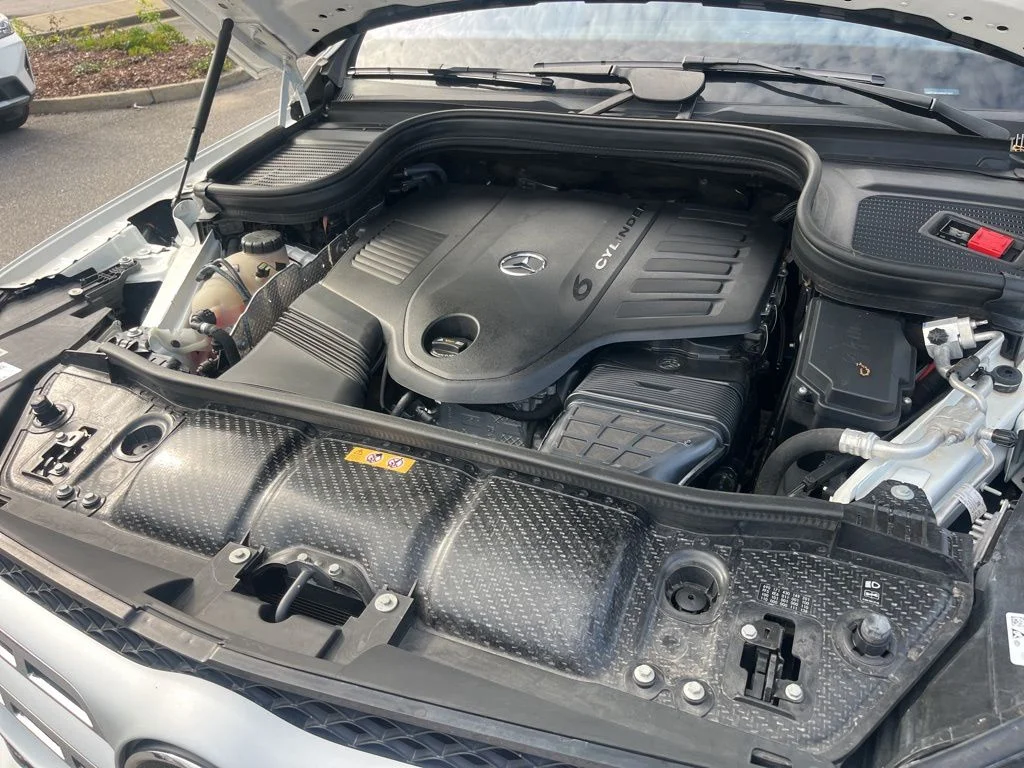 Used 2022 White Mercedes-Benz GLS 450 image 10