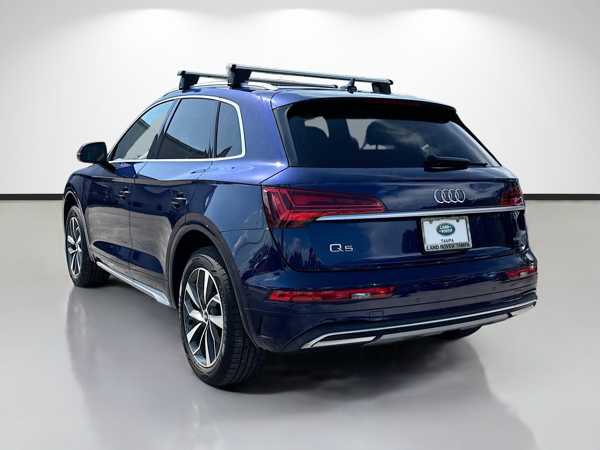 Used 2021 Navarra Blue Metallic Audi Premium Plus image 3