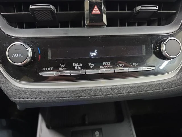 Used 2026 Pearl Toyota LE image 17