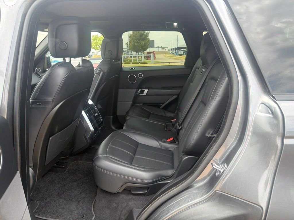 Used 2018 Corris Gray Metallic Land Rover HSE image 6