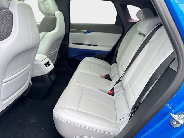 2026 Cadillac OPTIQ Luxury - Photo 11
