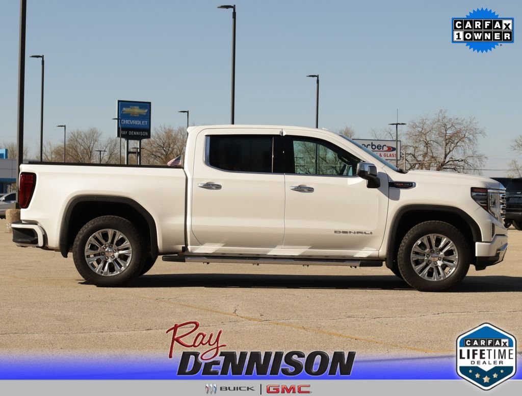 Used 2023 White Frost Tricoat GMC Denali image 8