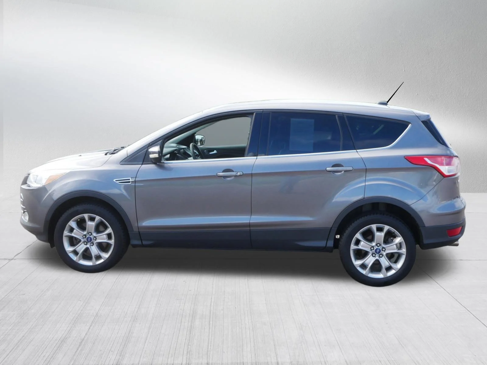 Used 2013 Sterling Grey Metallic Ford SEL image 4