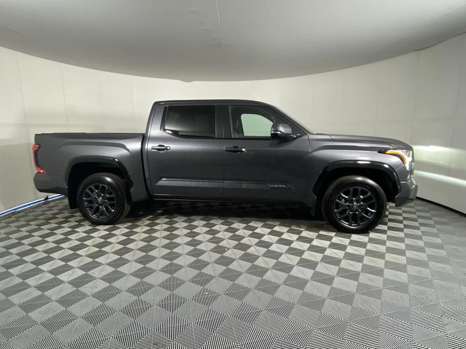 Used 2025 Magnetic Gray Metallic Toyota Platinum image 8