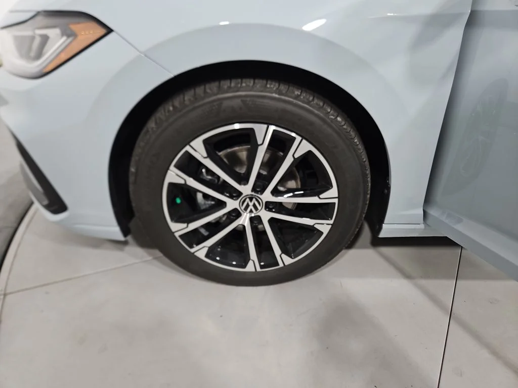 2026 Volkswagen Jetta Sport - Photo 25