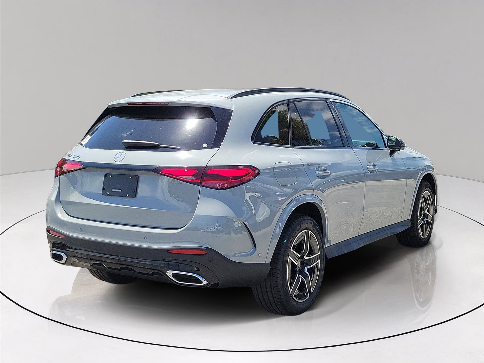 New 2026 MANUFAKTUR Alpine Grey Mercedes-Benz GLC 300 image 31