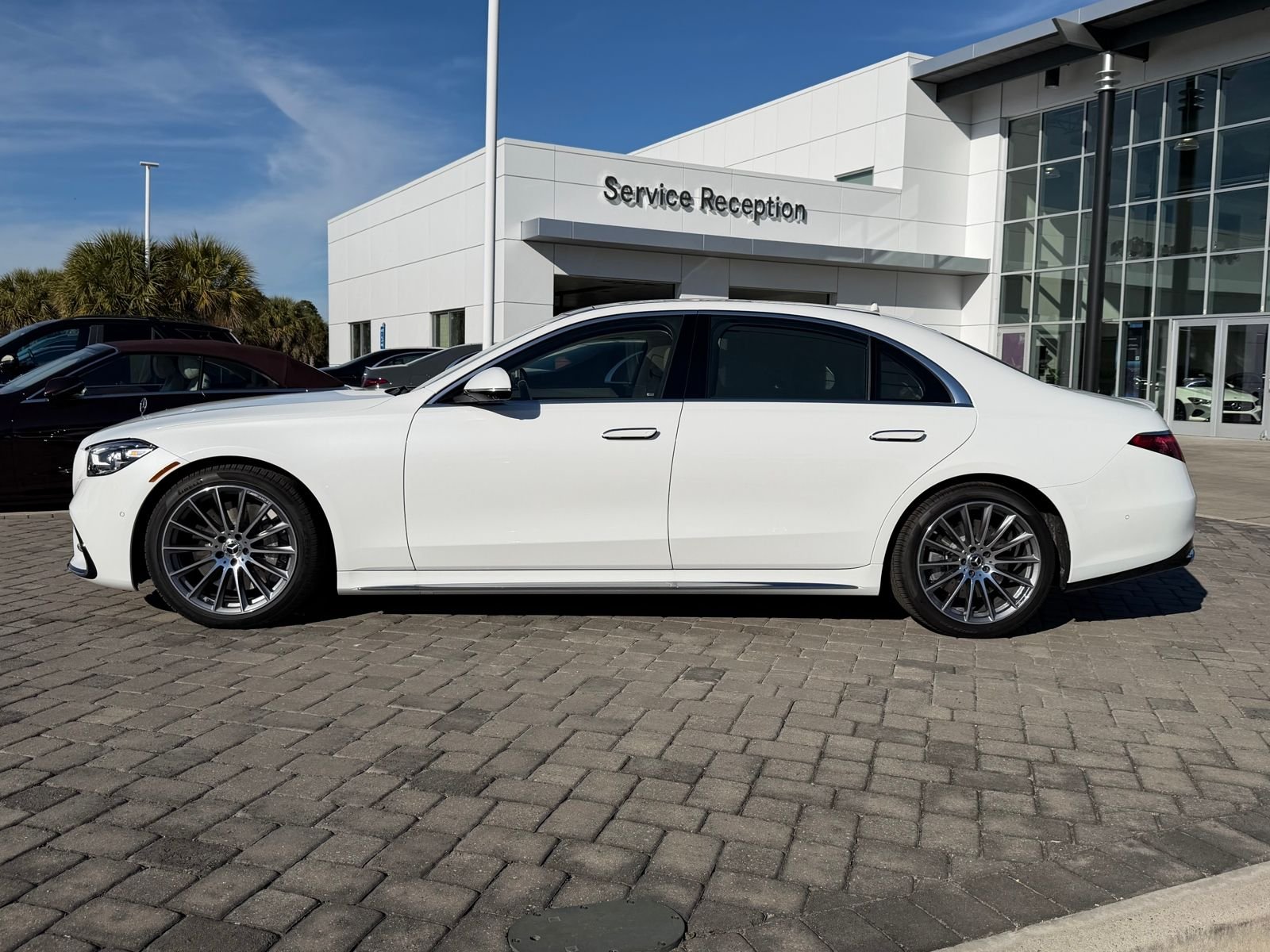 New 2026 MANUFAKTUR Moonlight White Metallic Mercedes-Benz S 580 image 12