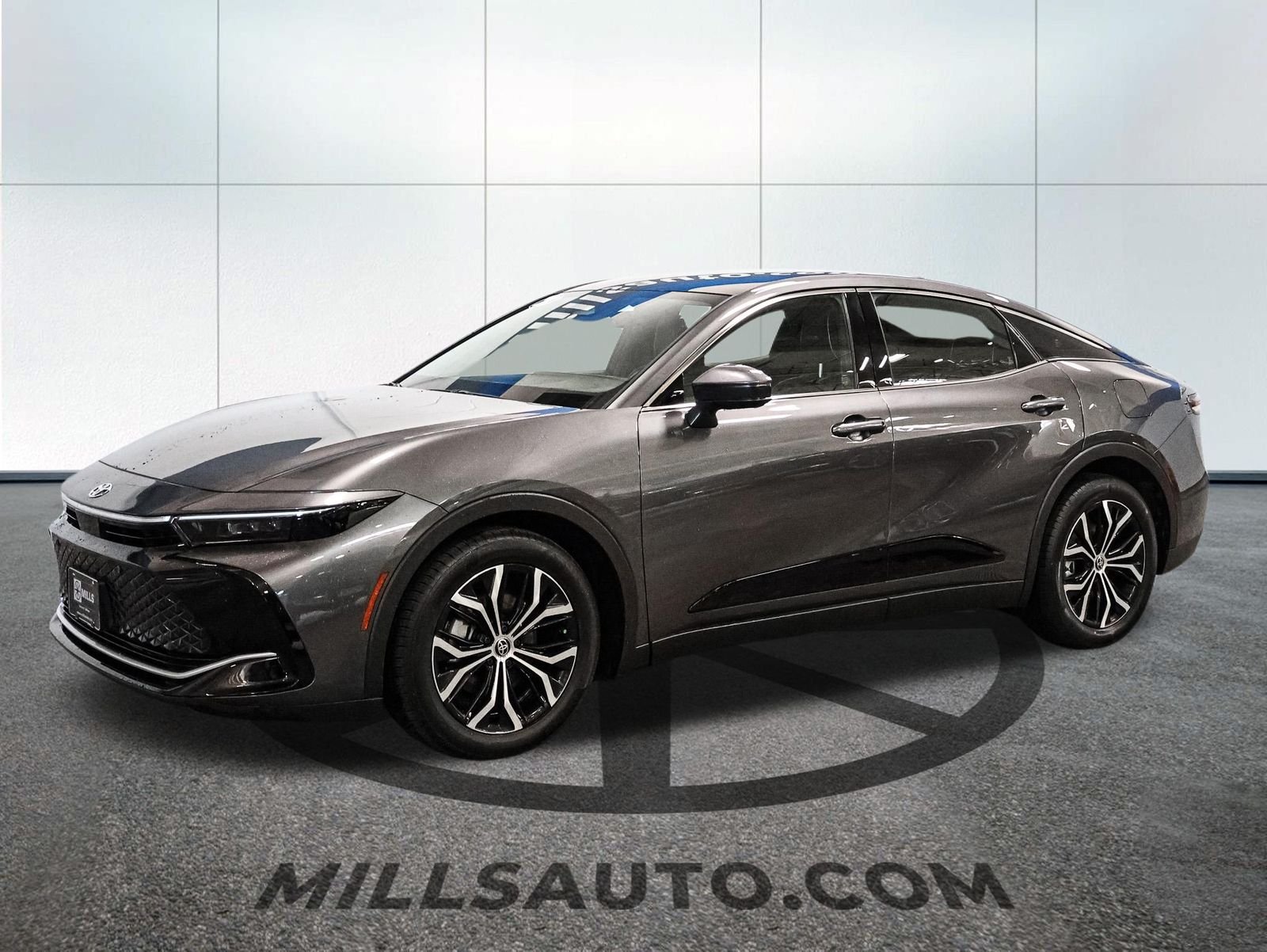 Used 2023 Toyota Crown Limited with VIN JTDAAAAF4P3010131 for sale in Baxter, Minnesota