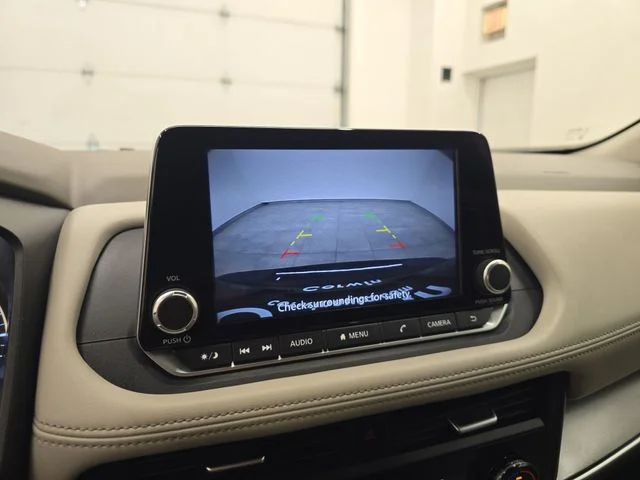 Used 2025 Super Black Nissan SV image 21