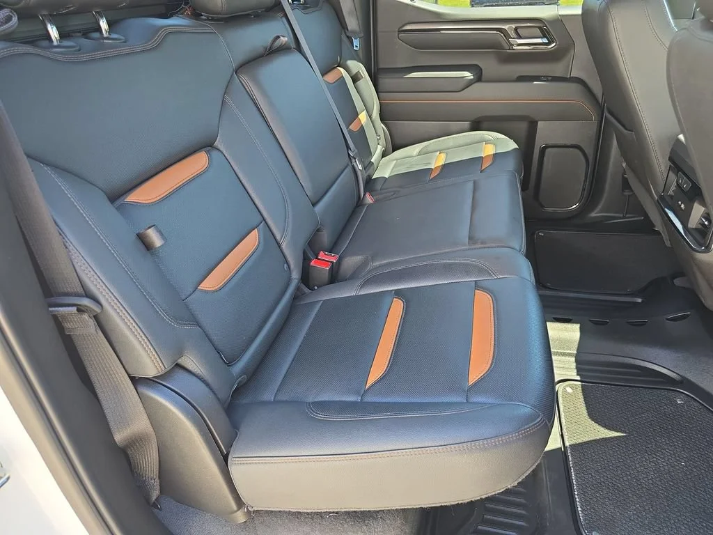 Used 2023 Summit White GMC AT4 image 28