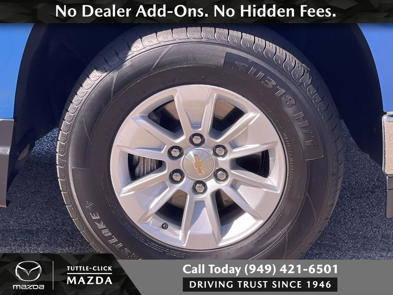 Used 2025 Riptide Blue Metallic Chevrolet LT image 19