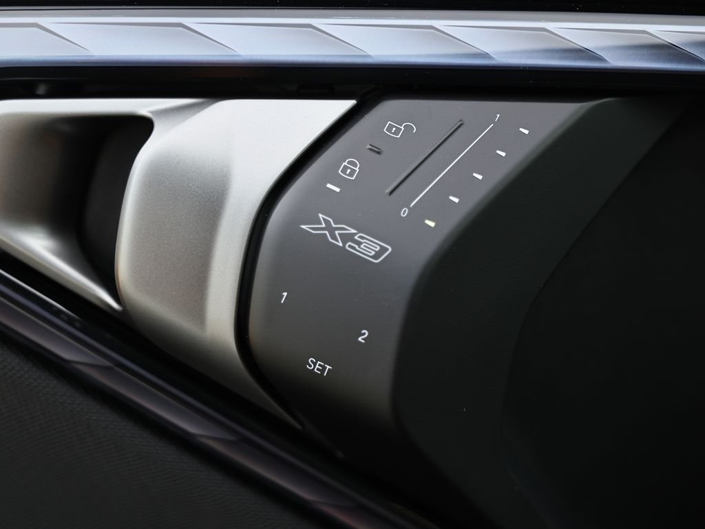 New 2026 Alpine White BMW 30 xDrive image 16