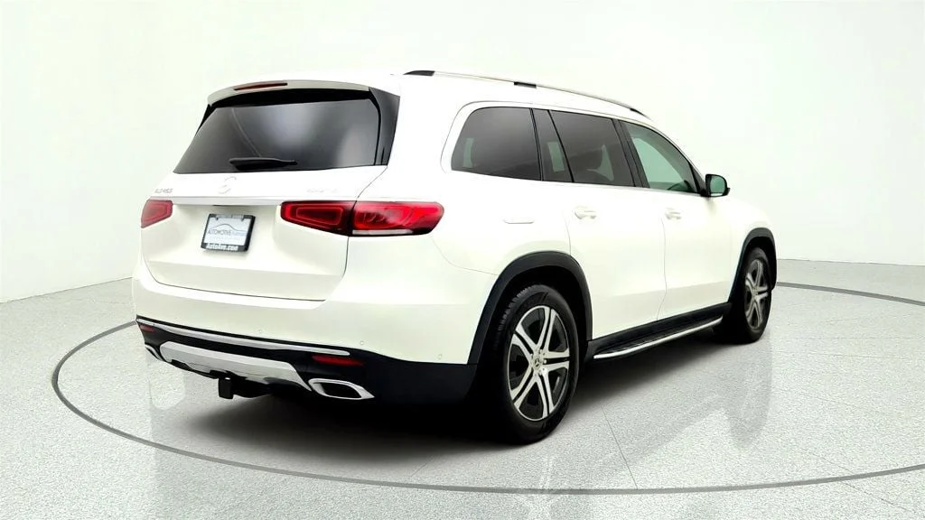 Used 2022 Polar White Mercedes-Benz GLS 450 4MATIC® SUV w/ Warmth & Comfort Pkg & Panorama Roof image 5