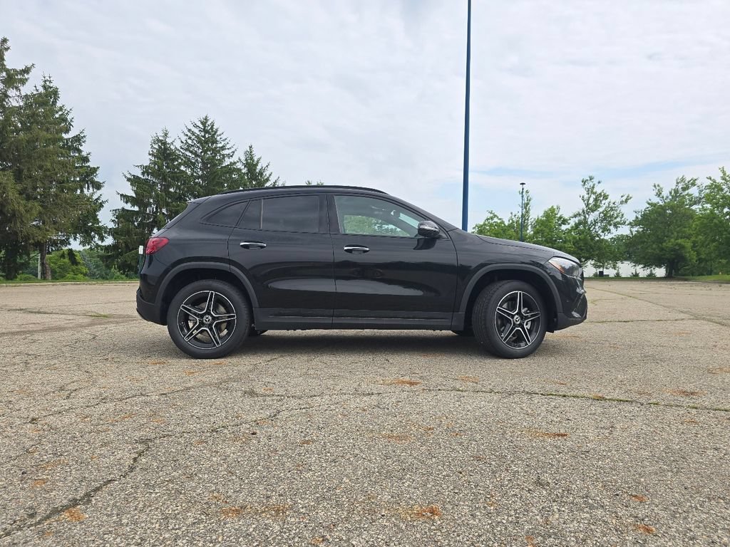 New 2026 Night Black Mercedes-Benz GLA 250 image 55