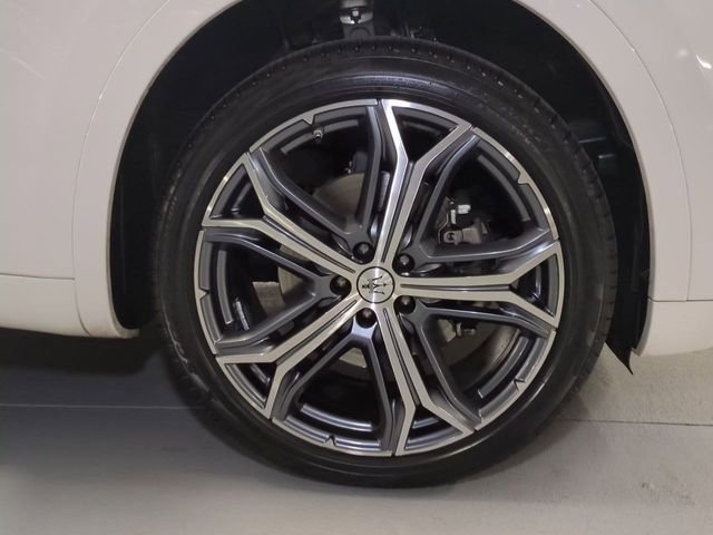 Used 2023 Bianco Maserati GT image 9