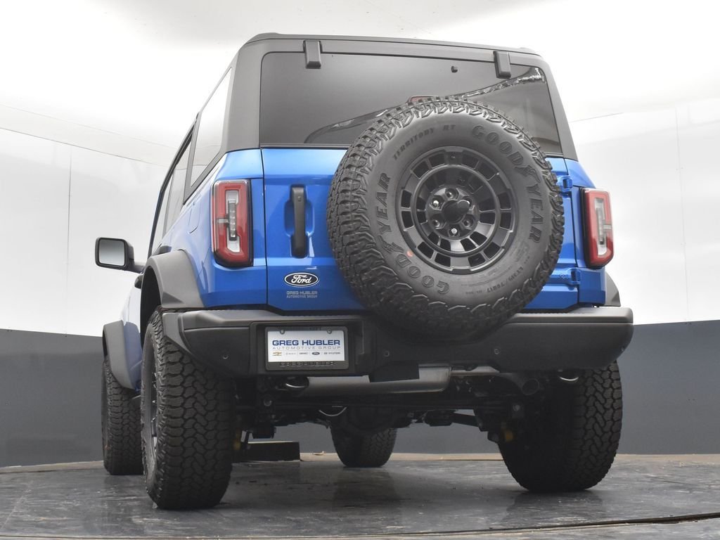 New 2026 Velocity Blue Metallic Ford Badlands® image 27
