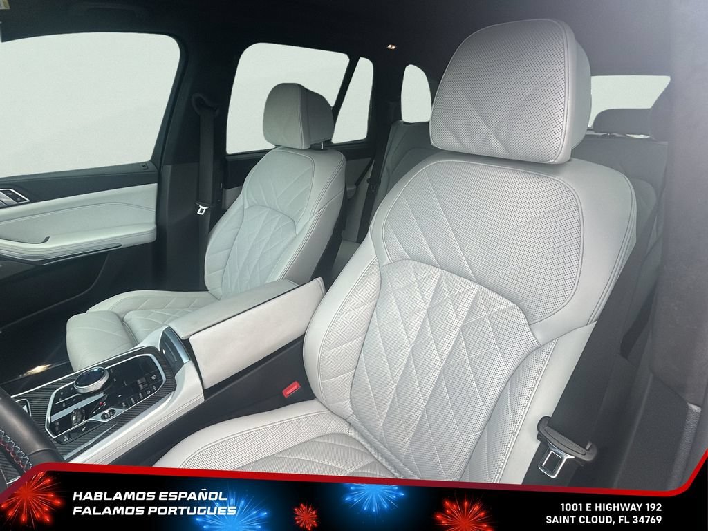 Used 2024 Blue BMW M60i image 17