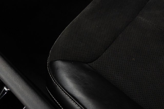 Used 2021 Black Jeep Altitude image 23