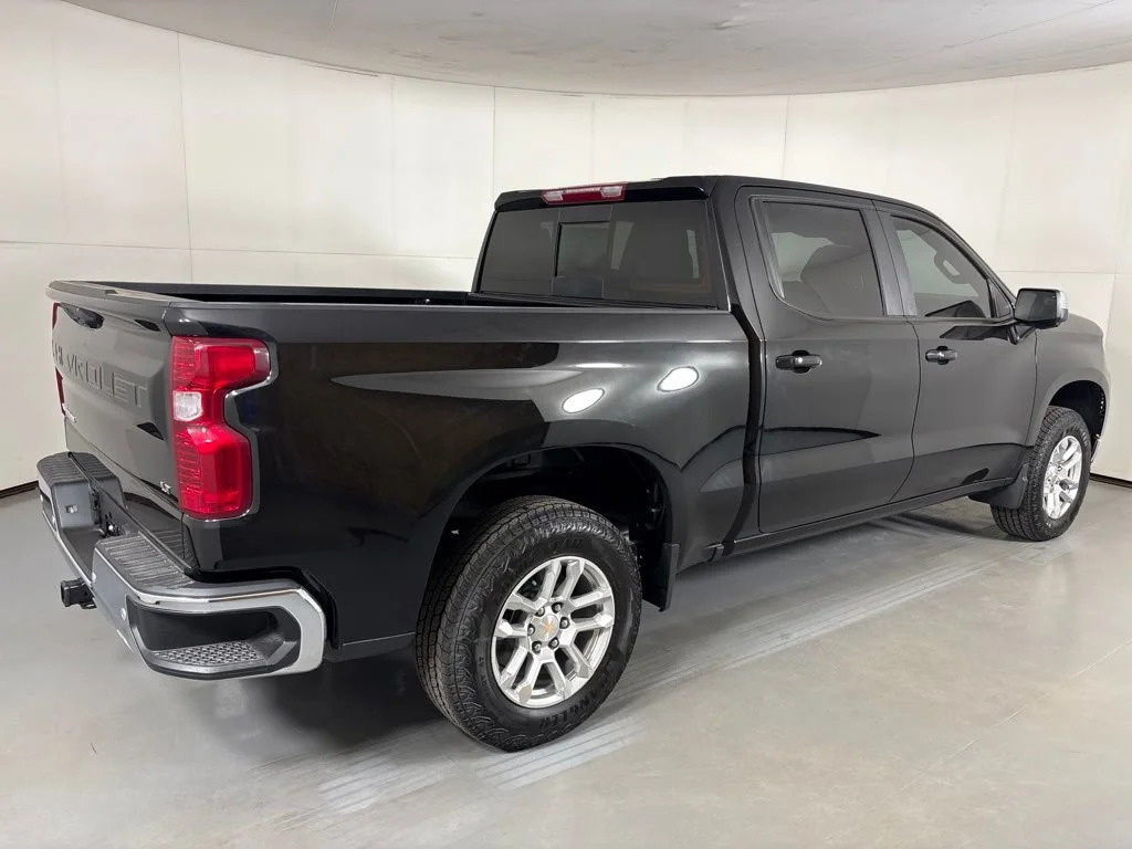 New 2026 Black Chevrolet LT image 10