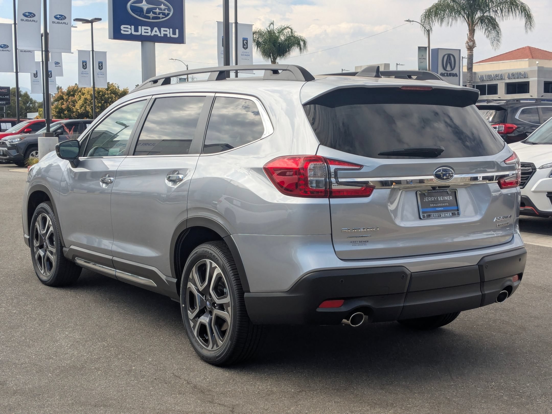 New 2026 ICE SILVER METALLIC Subaru Touring 7-Passenger image 11