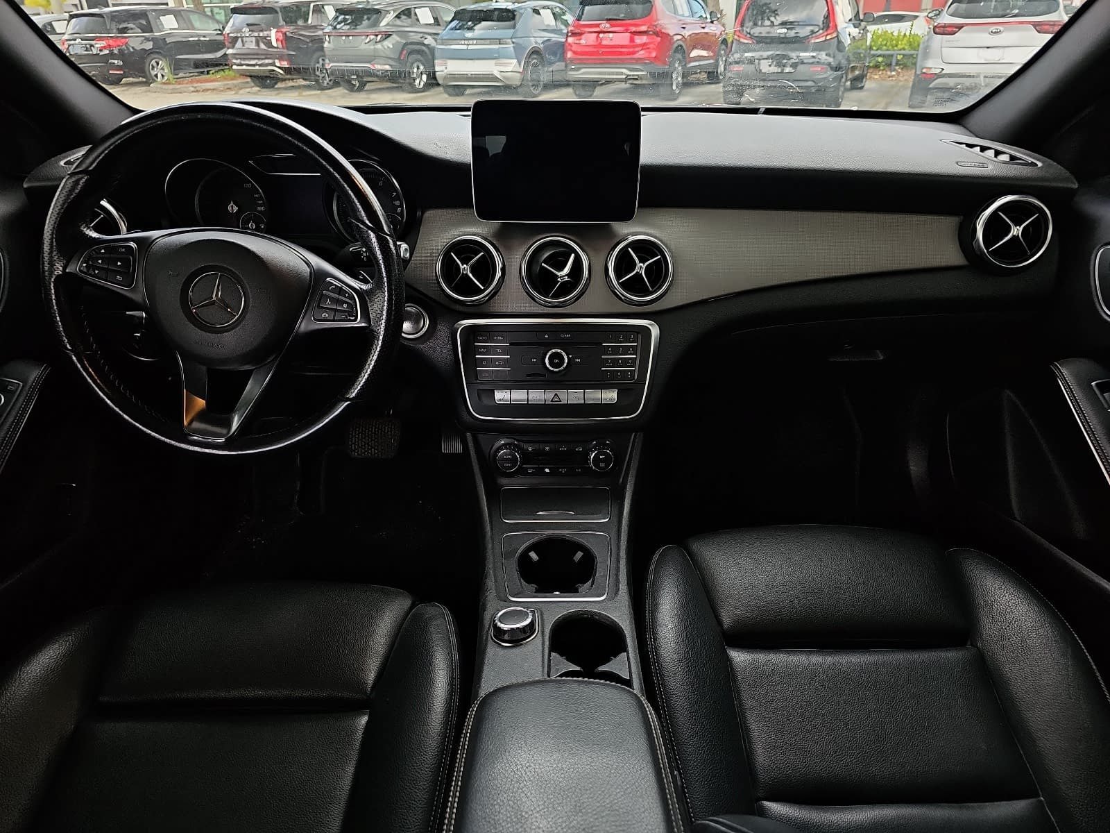 Used 2019 White Mercedes-Benz GLA 250 image 11