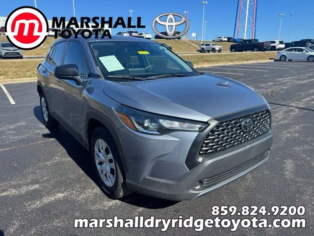Used 2022  Toyota L image 1