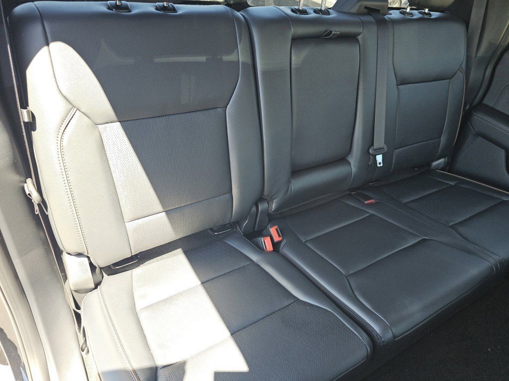 New 2026 Agate Black Metallic Ford LARIAT image 31