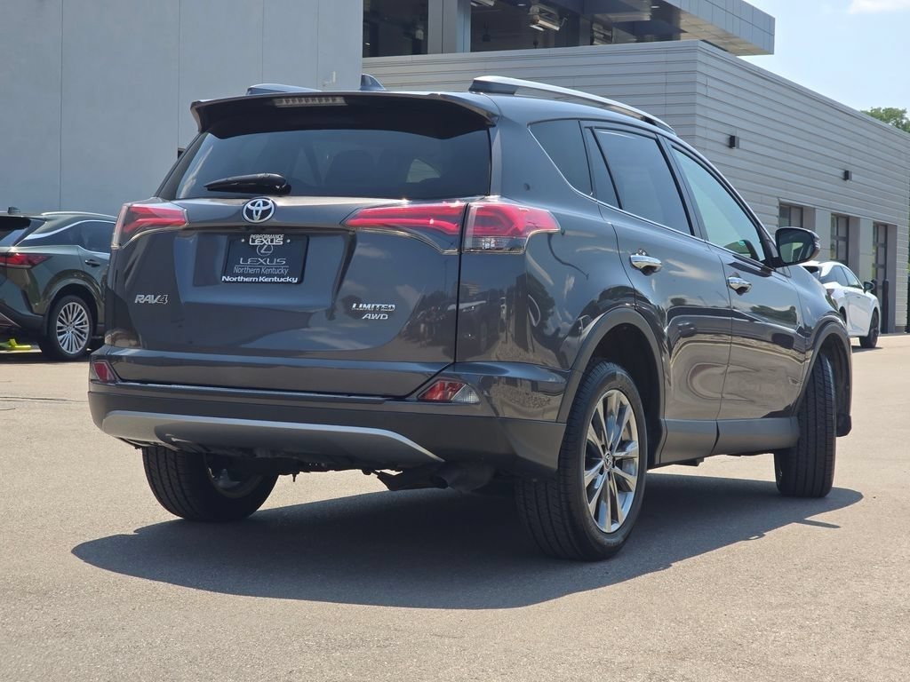 Used 2018 Magnetic Gray Metallic Toyota Limited image 27