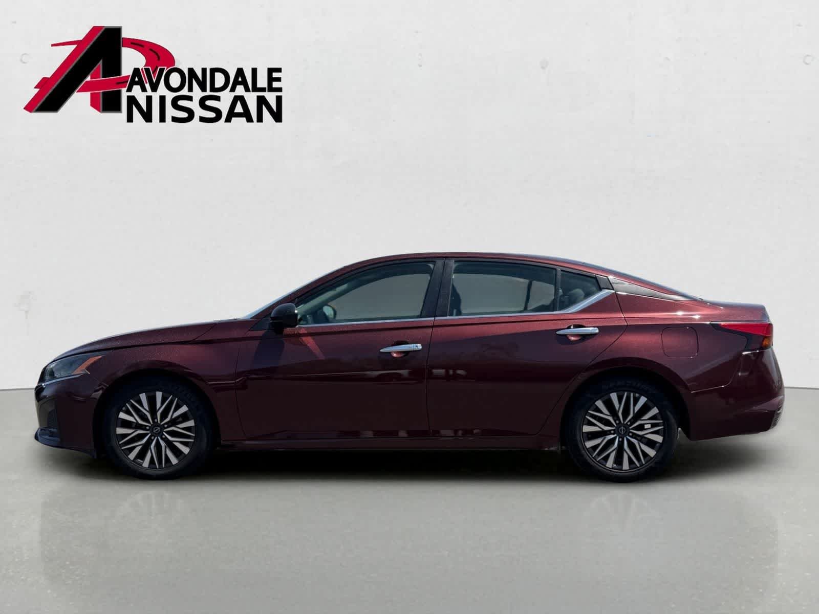 Certified Used 2024 Garnet Pearl Metallic Nissan 2.5 SV image 3