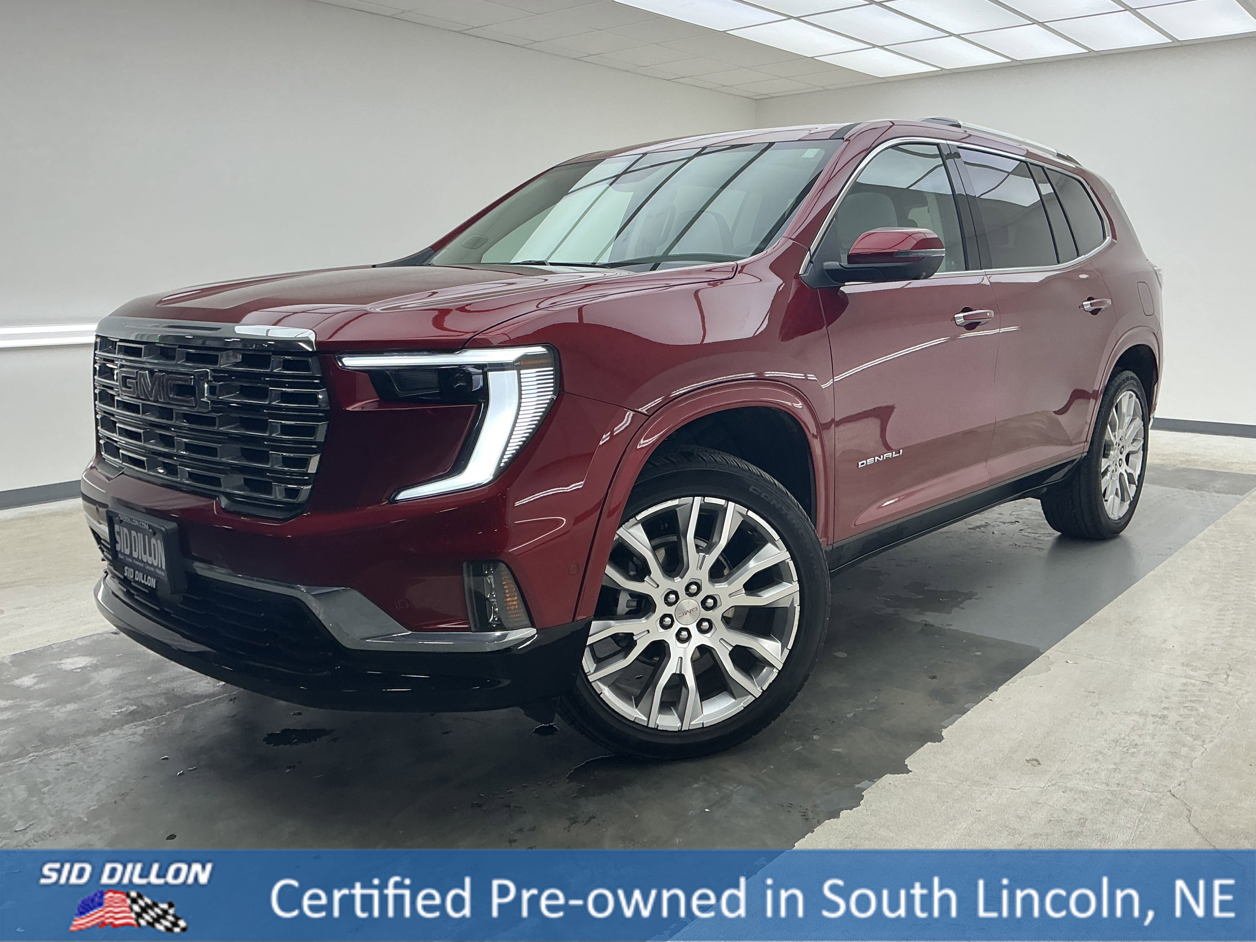 2024 GMC Acadia Denali AWD's photo