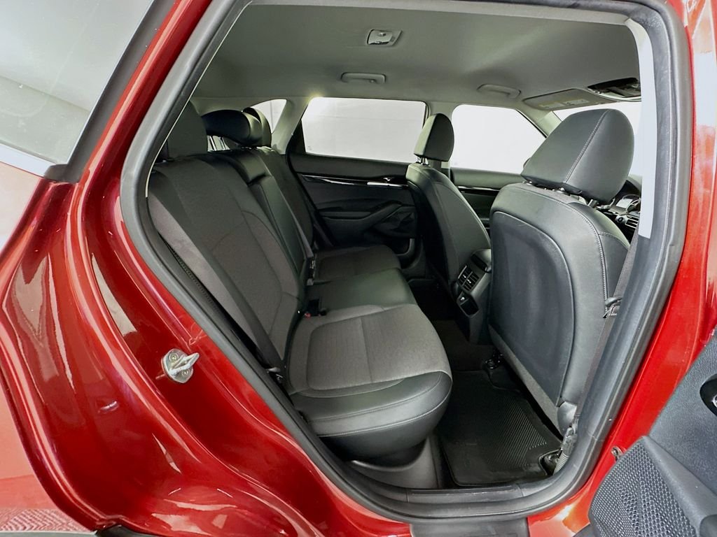 Used 2022 Orange Kia S image 27