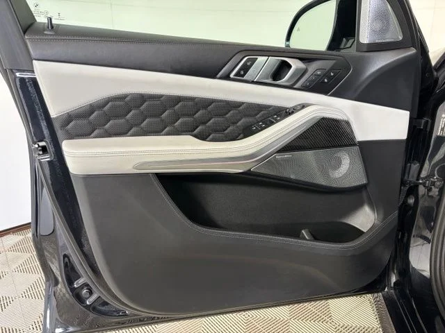 Used 2023 Black Sapphire Metallic BMW Base image 10