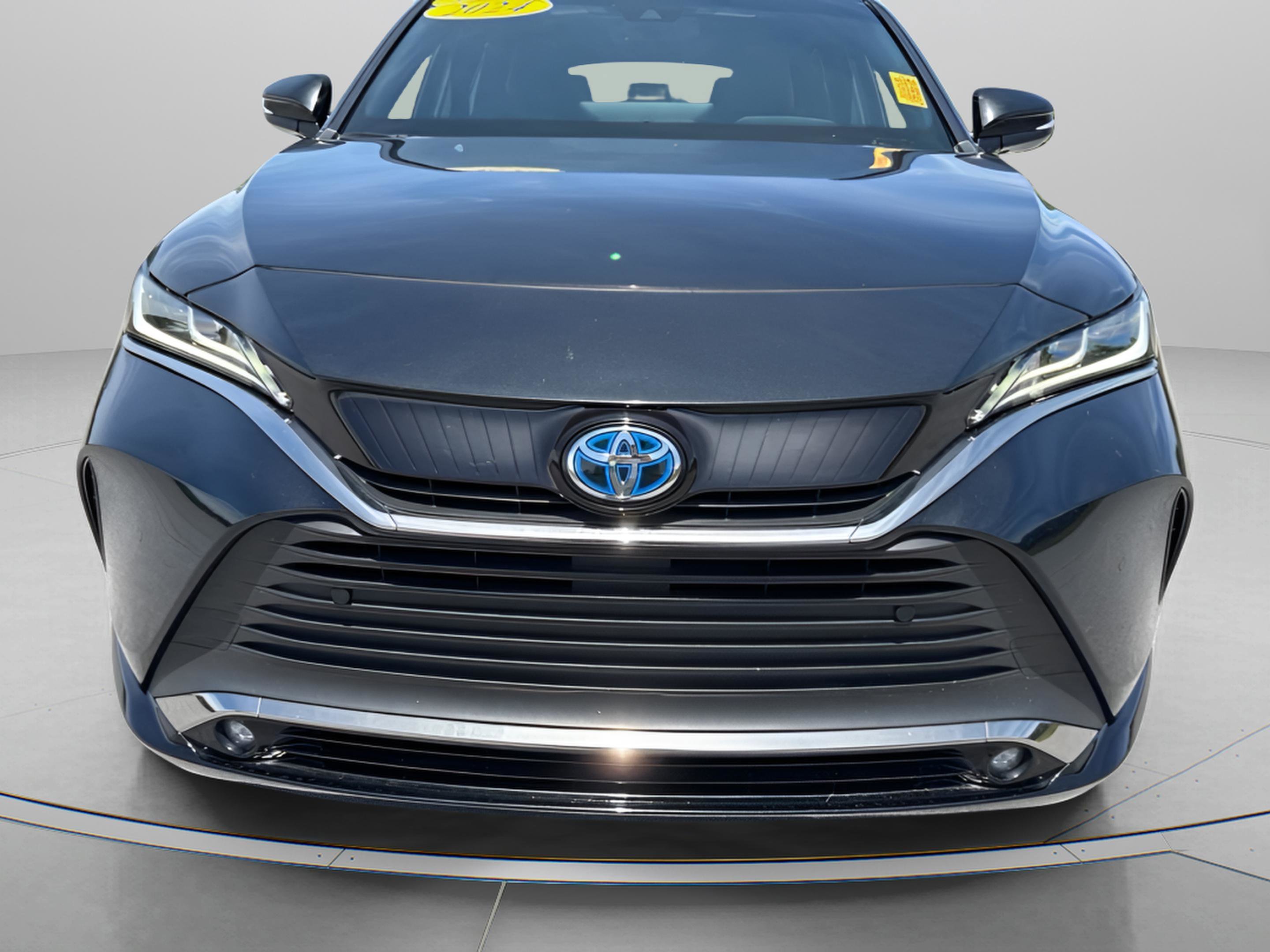 2024 Toyota Venza Nightshade - Photo 3