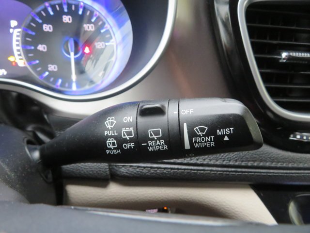 Used 2018 Jazz Blue Pearlcoat Chrysler Limited image 25