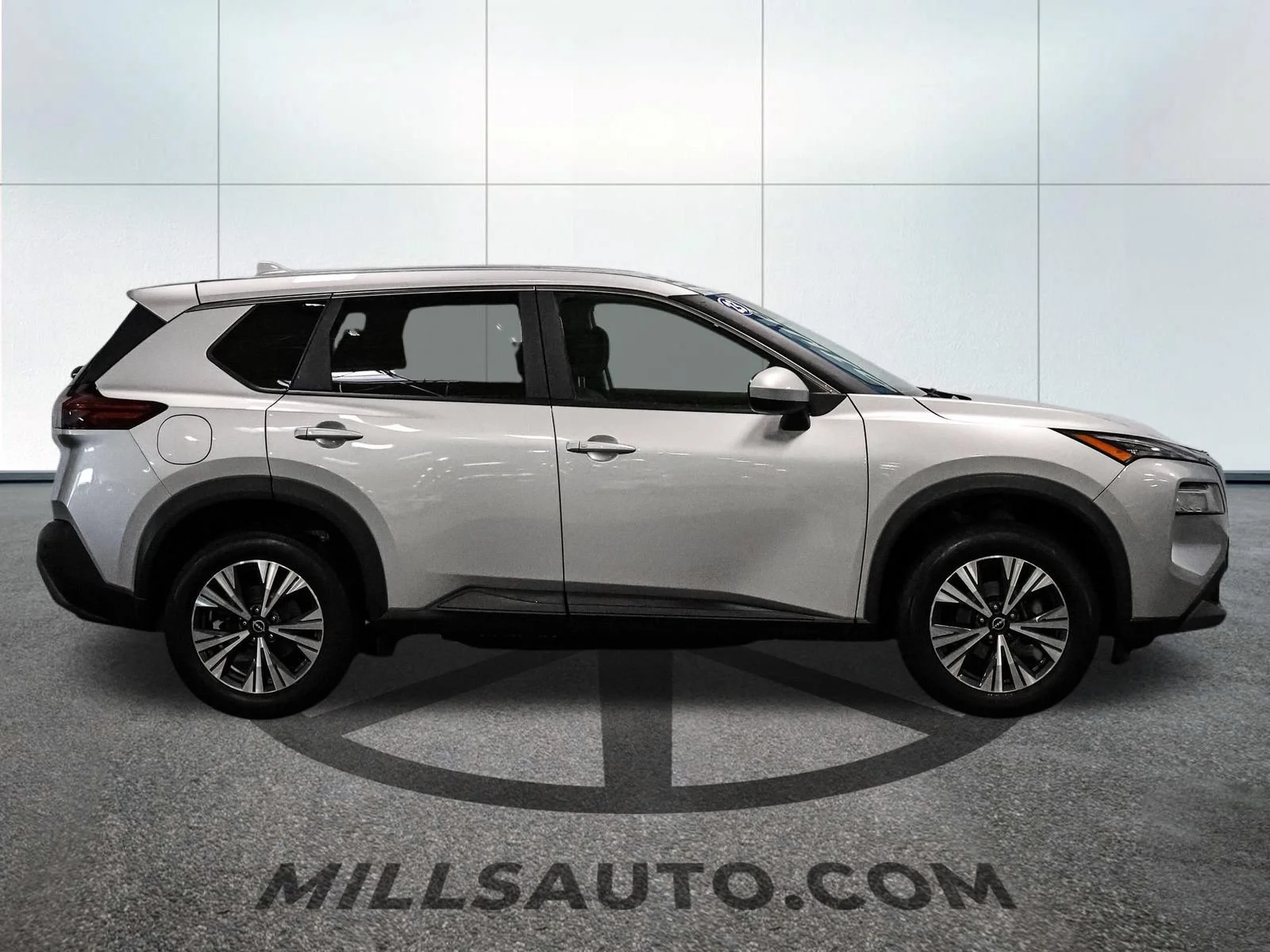 Used 2023 Silver Nissan SV Intelligent AWD image 10