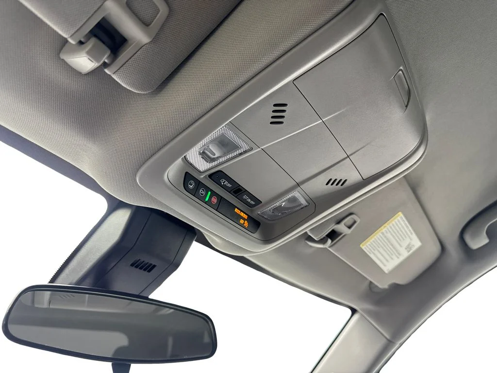Used 2024 White Chevrolet LT image 75