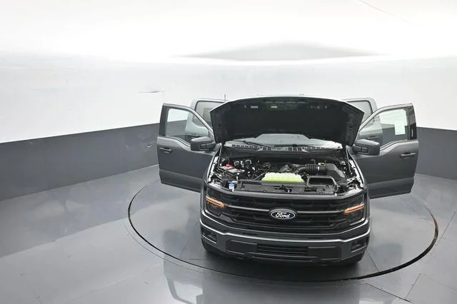 New 2026 Carbonized Gray Metallic Ford XLT image 31