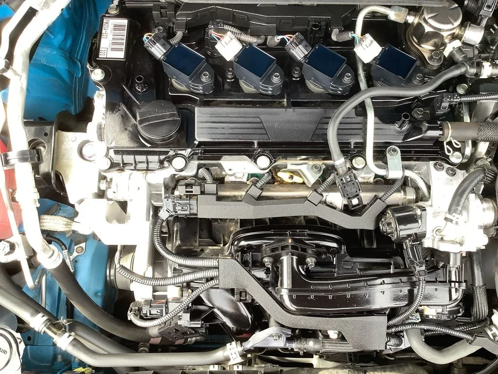 Used 2019 Blue Toyota XSE image 21