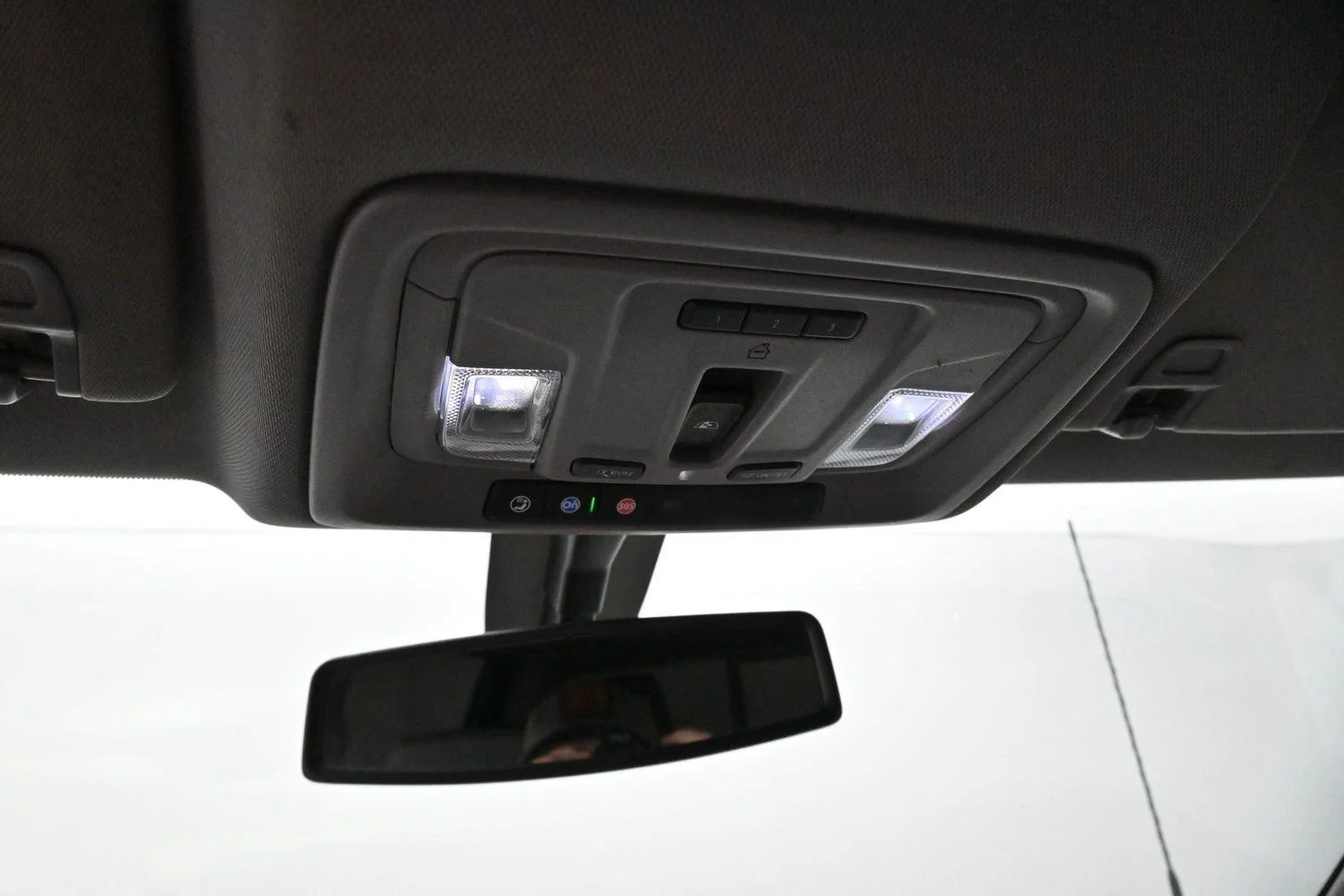 Used 2022 Summit White Chevrolet LTZ image 27