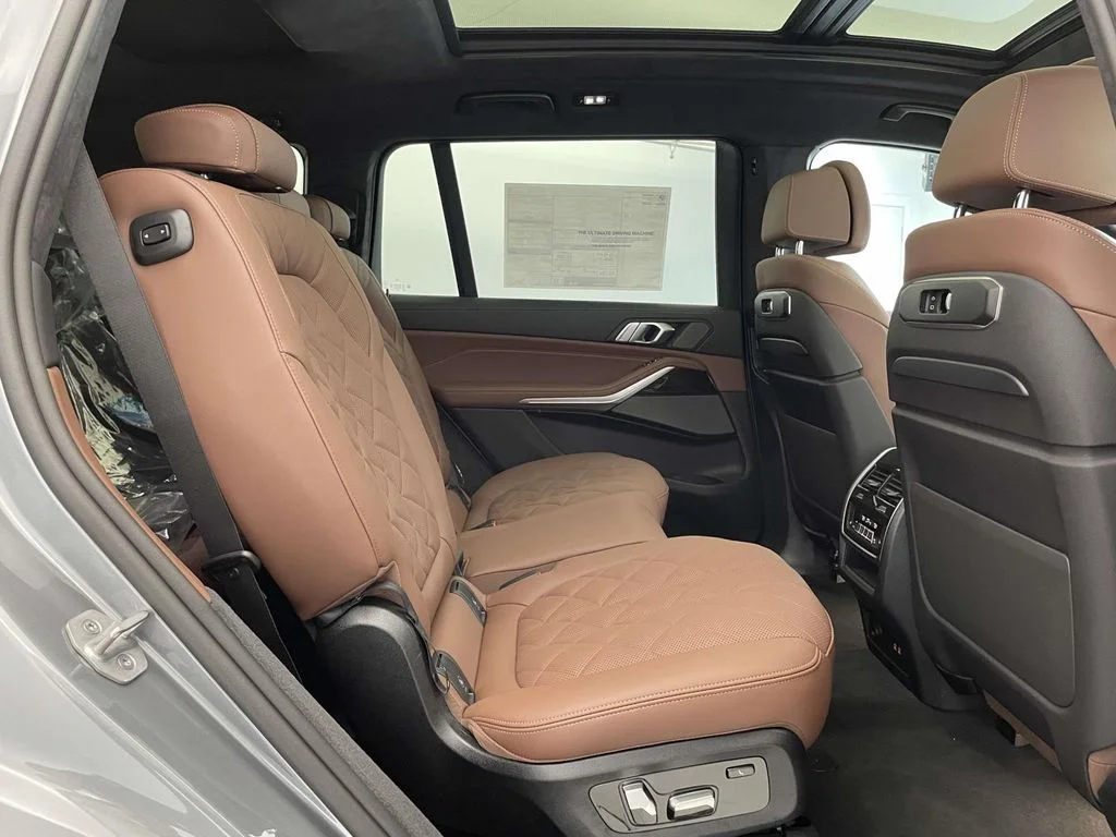 New 2027 Gray BMW xDrive40i image 16