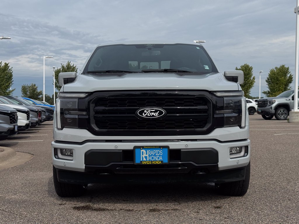 Used 2024 Avalanche Ford Lariat image 2