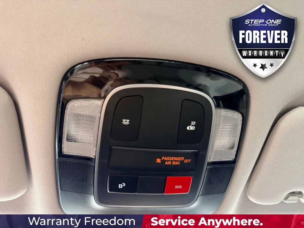 Used 2025 Gray Hyundai SEL image 25
