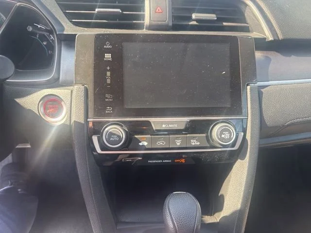 Used 2018  Honda EX image 13