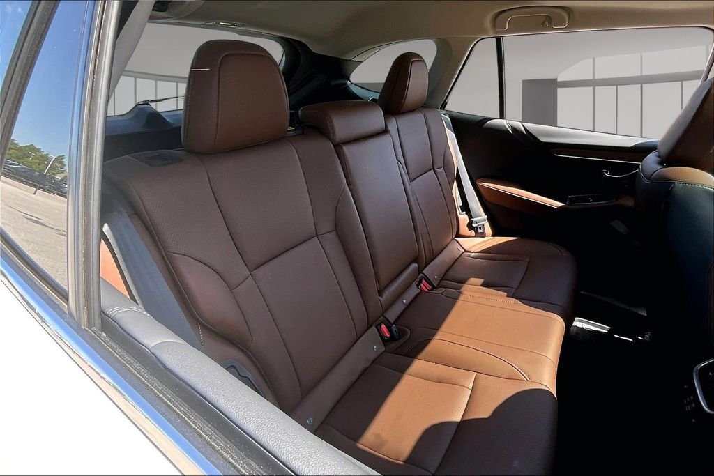 Used 2025 White Subaru Touring XT image 28