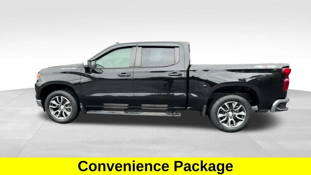 Used 2022 Black Chevrolet LT image 10