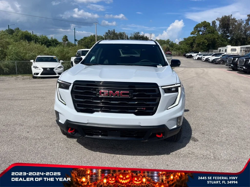 New 2026 Glacier White Tricoat GMC AT4 image 2