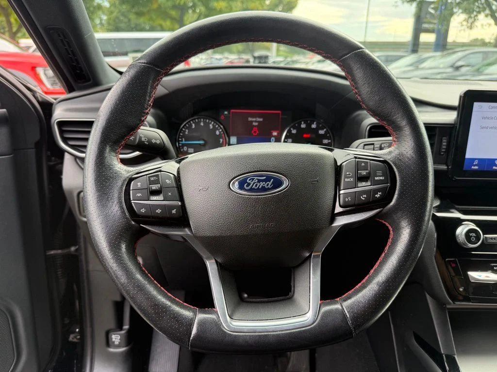 Certified Used 2023 Agate Black Metallic Ford ST-Line image 14